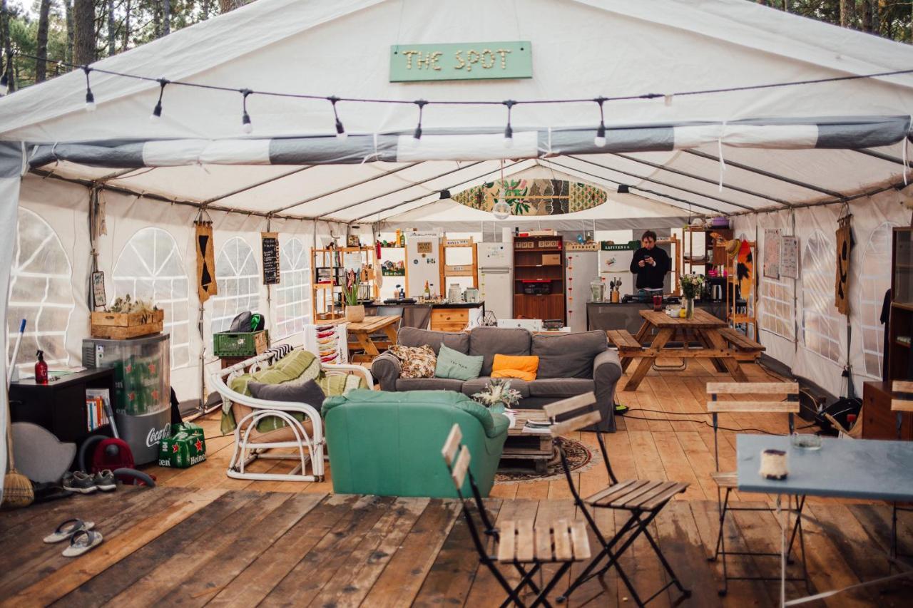 The Spot Surfcamp Hotel Бискарос Екстериор снимка