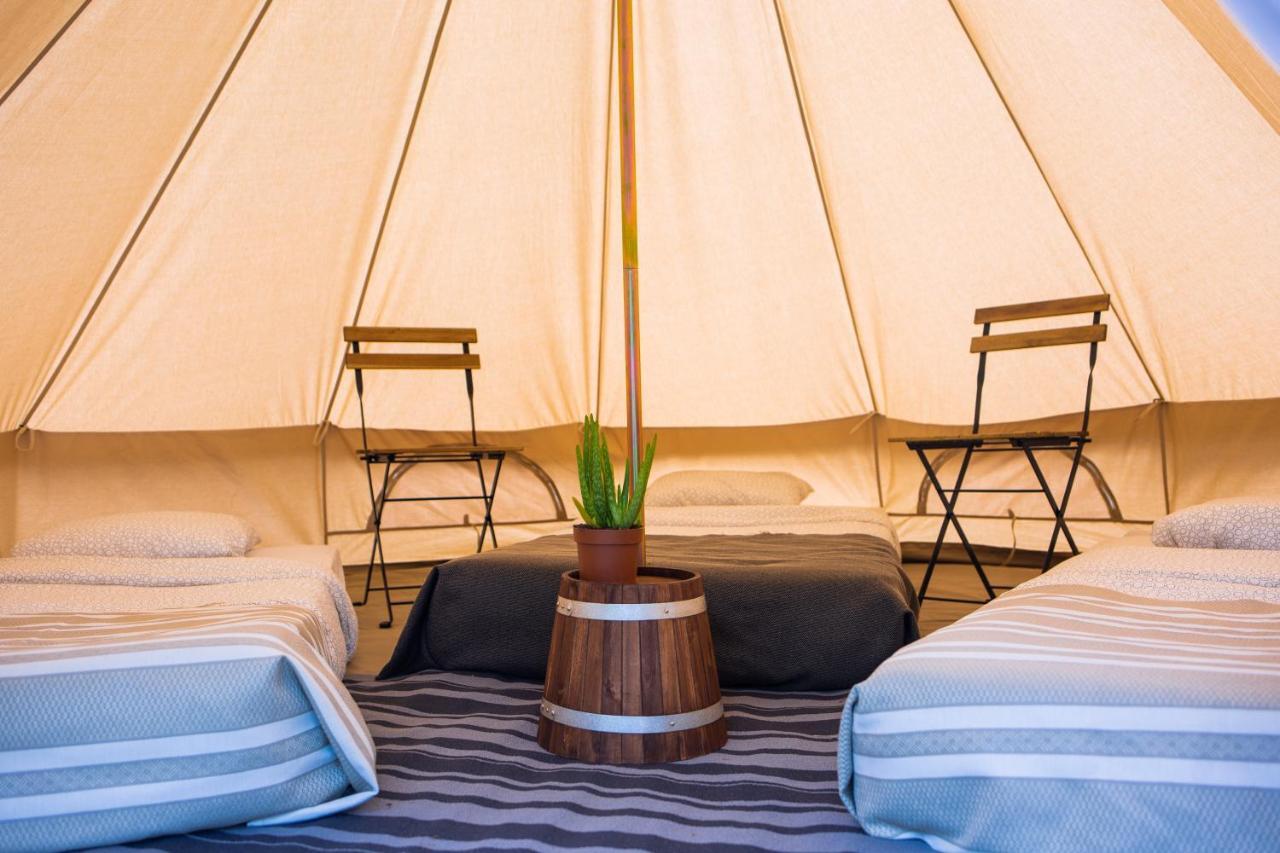 The Spot Surfcamp Hotel Бискарос Екстериор снимка